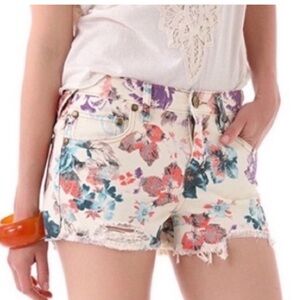 Free People Floral Print Cut-Off Distressed Shorts Size 26